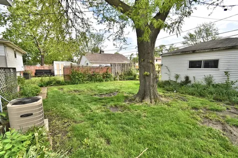 17029 Lorenz Avenue Lansing IL 60438