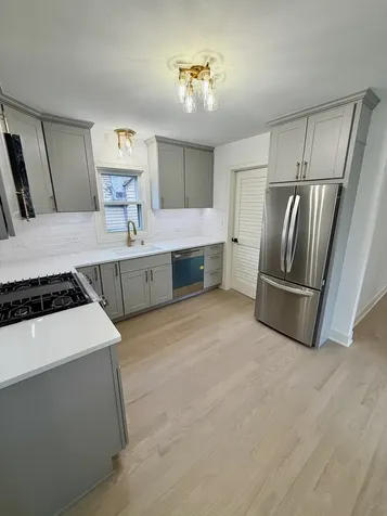 2854 Pearl Avenue Melrose Park IL 60164