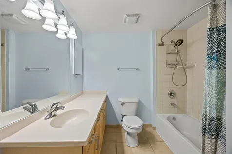 819 Graceland Avenue Des Plaines IL 60016