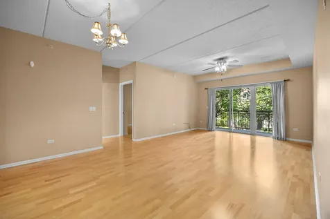 819 Graceland Avenue Des Plaines IL 60016