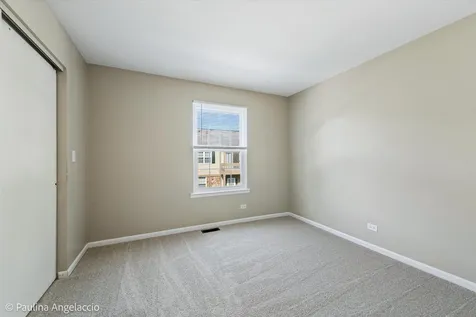 111 Lindenwood Court Vernon Hills IL 60061