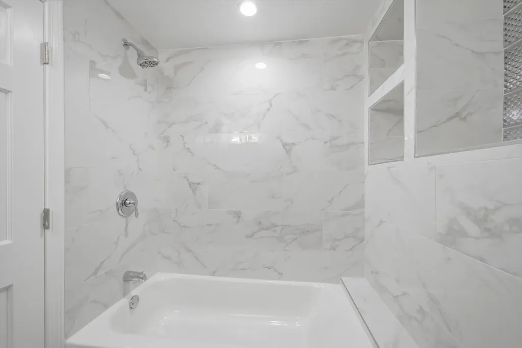 4532 West Maypole Avenue Chicago IL 60624