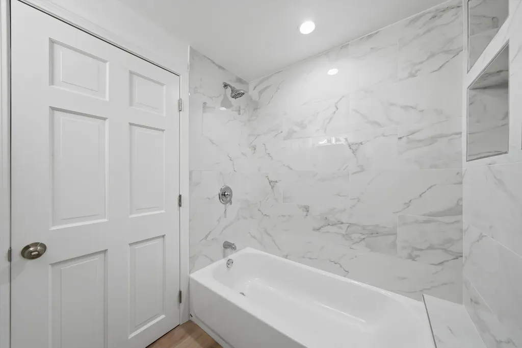 4532 West Maypole Avenue Chicago IL 60624