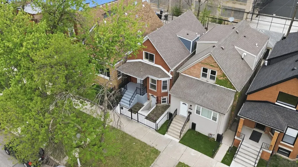 4532 West Maypole Avenue Chicago IL 60624