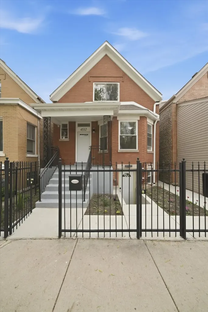 4532 West Maypole Avenue Chicago IL 60624