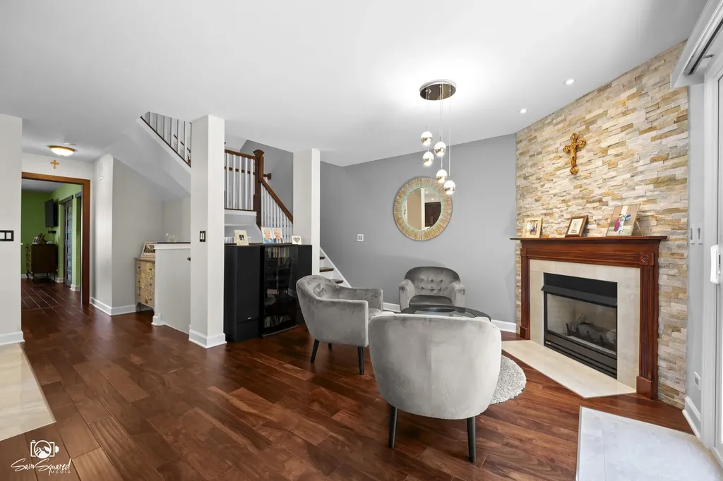 2605 Oxford Court Darien IL 60561