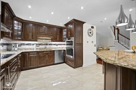 2605 Oxford Court Darien IL 60561