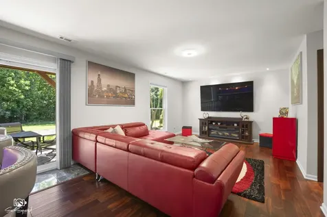 2605 Oxford Court Darien IL 60561