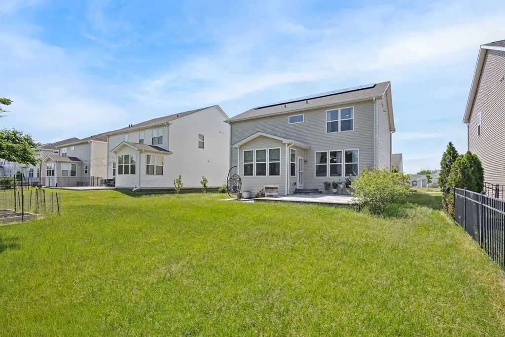 2531 Basin Trail Lane Naperville IL 60563