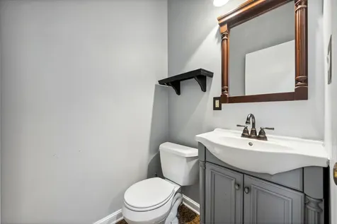 4528 South Saint Lawrence Avenue Chicago IL 60653