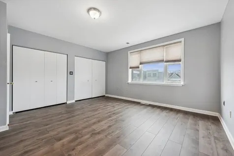 4528 South Saint Lawrence Avenue Chicago IL 60653