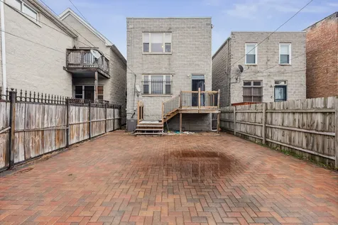 4528 South Saint Lawrence Avenue Chicago IL 60653