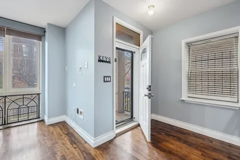 4528 South Saint Lawrence Avenue Chicago IL 60653