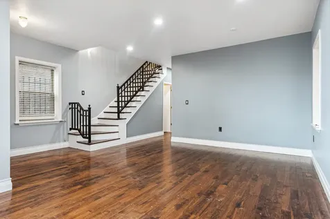 4528 South Saint Lawrence Avenue Chicago IL 60653