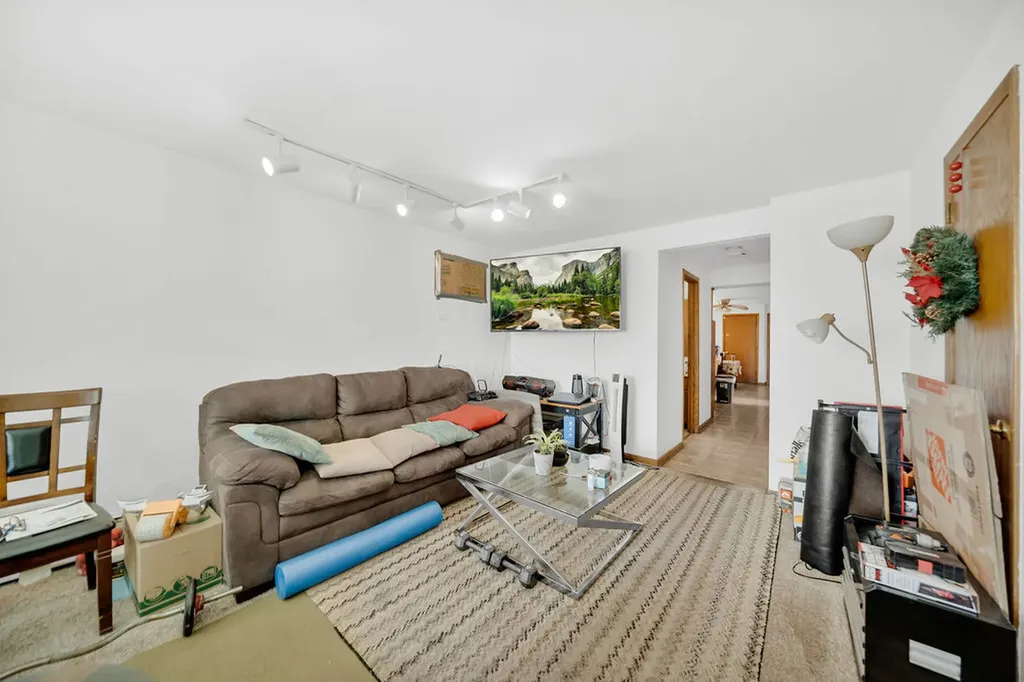 4543 South Drake Avenue Chicago IL 60632