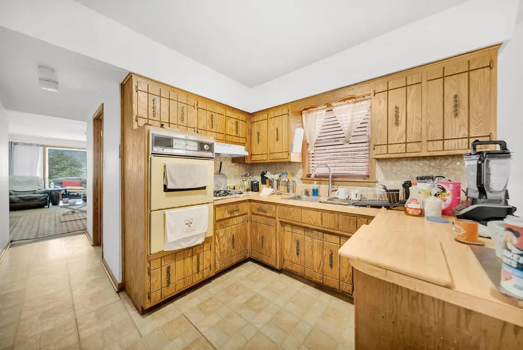 4543 South Drake Avenue Chicago IL 60632