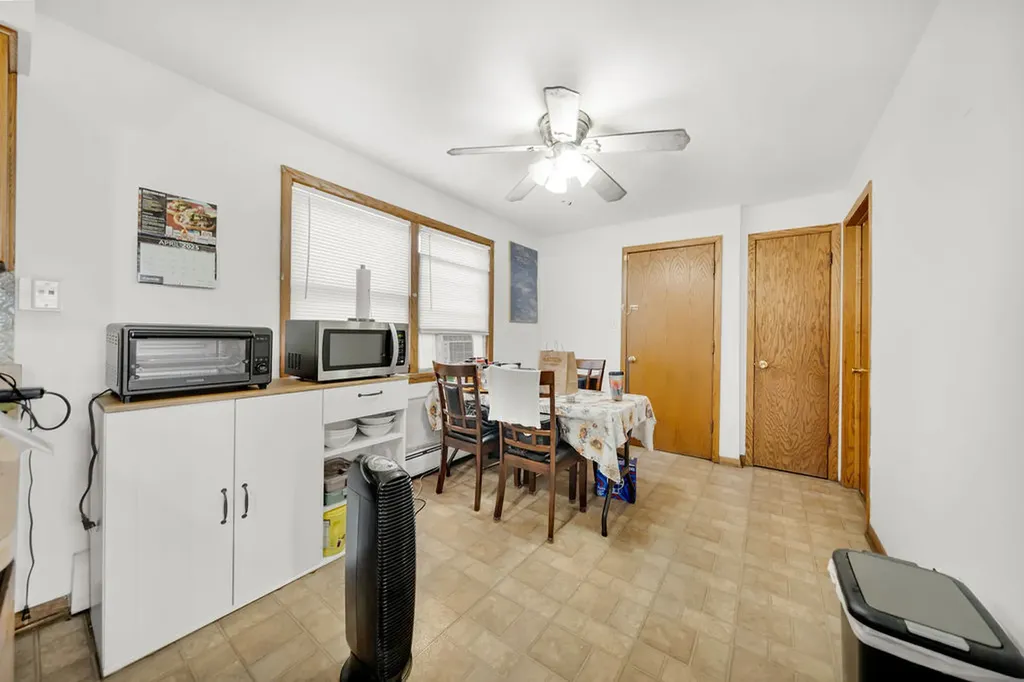 4543 South Drake Avenue Chicago IL 60632