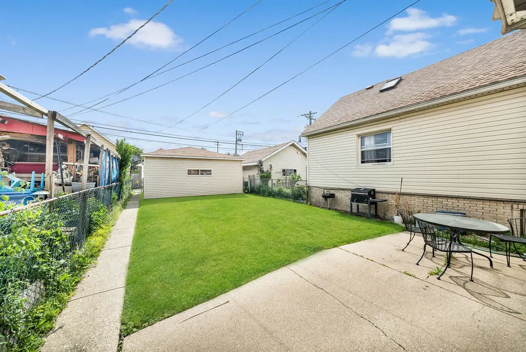 4543 South Drake Avenue Chicago IL 60632