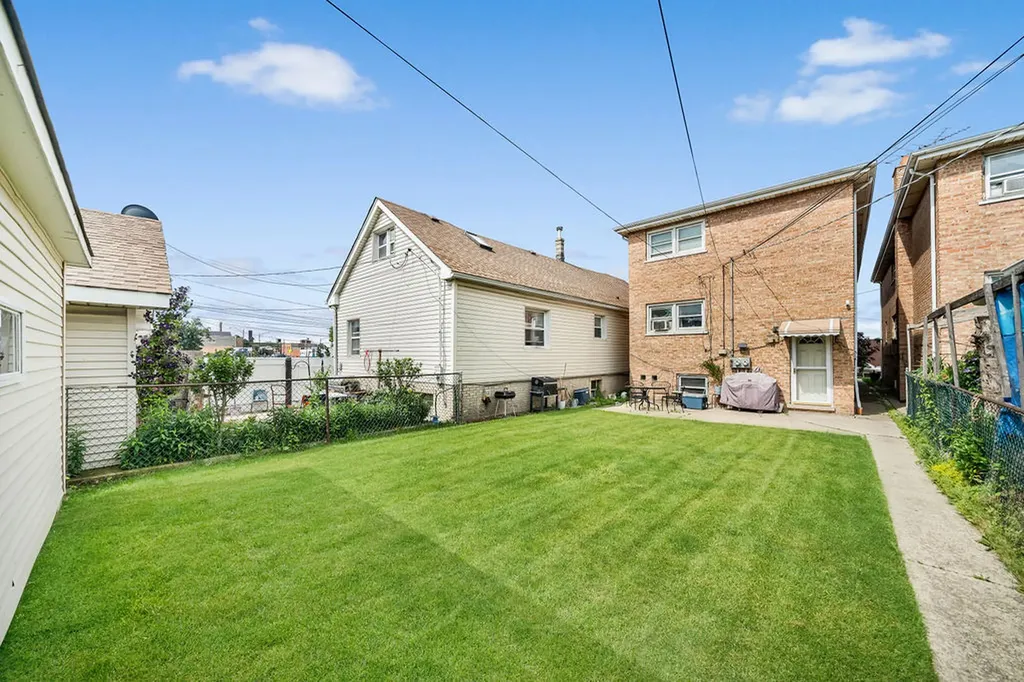 4543 South Drake Avenue Chicago IL 60632