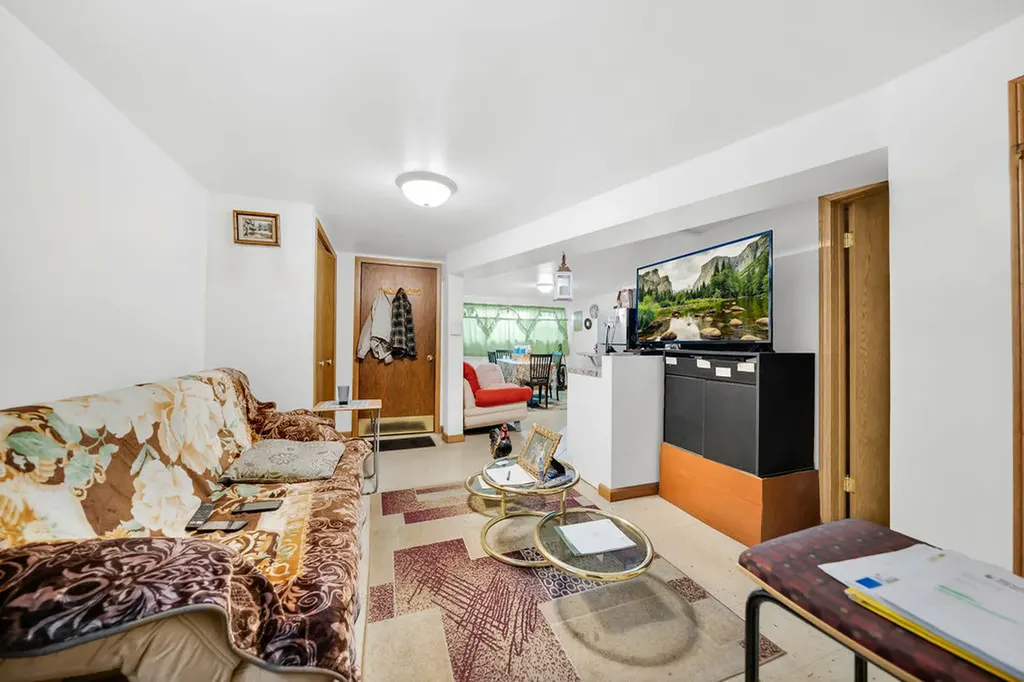4543 South Drake Avenue Chicago IL 60632