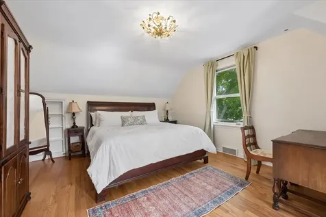 376 Rosewood Avenue Winnetka IL 60093