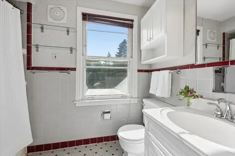 376 Rosewood Avenue Winnetka IL 60093