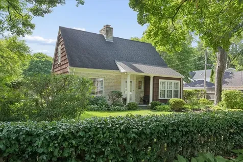 376 Rosewood Avenue Winnetka IL 60093