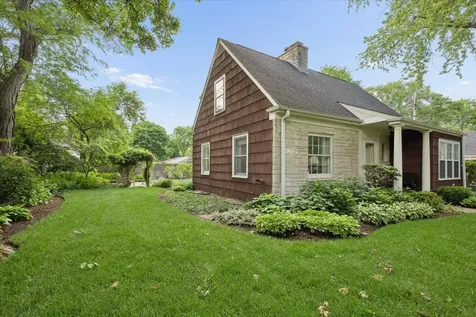 376 Rosewood Avenue Winnetka IL 60093