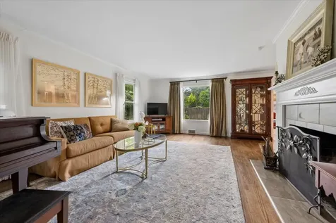 376 Rosewood Avenue Winnetka IL 60093