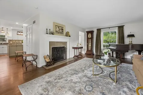 376 Rosewood Avenue Winnetka IL 60093