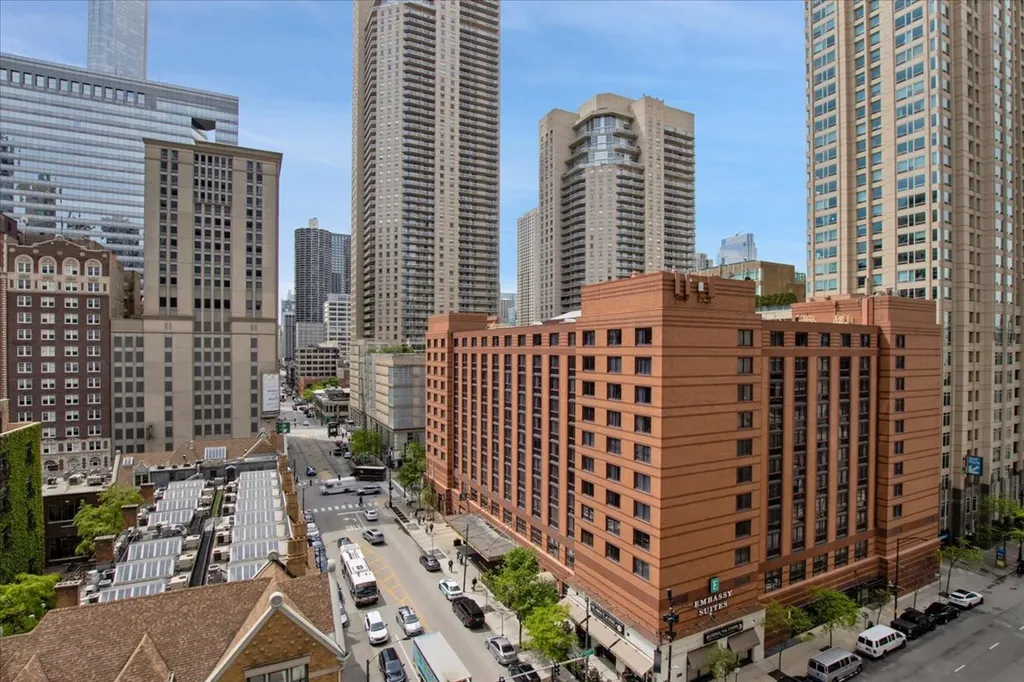 10 East Ontario Street Chicago IL 60611