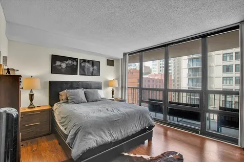 10 East Ontario Street Chicago IL 60611