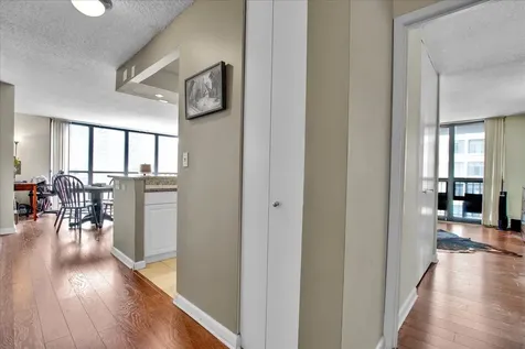 10 East Ontario Street Chicago IL 60611