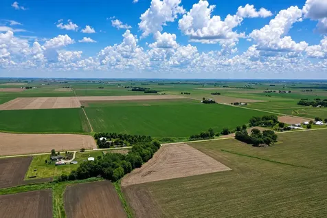00 East 9th Road Utica IL 61373
