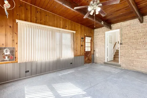 360 Streamside Drive Harvey IL 60426