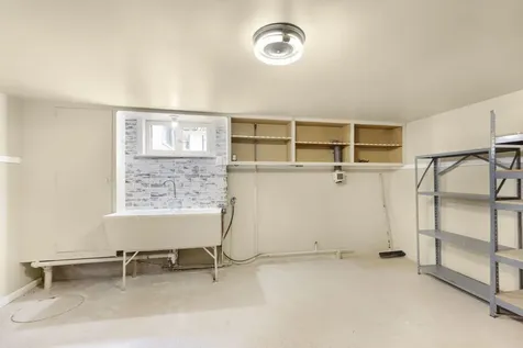 360 Streamside Drive Harvey IL 60426