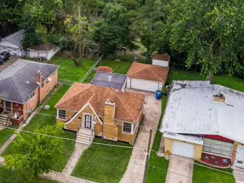 360 Streamside Drive Harvey IL 60426