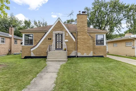 360 Streamside Drive Harvey IL 60426