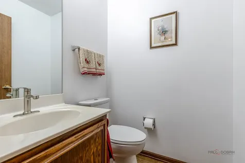 447 Canterbury Drive Carol Stream IL 60188