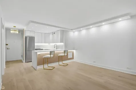 100 East Walton Street Chicago IL 60611