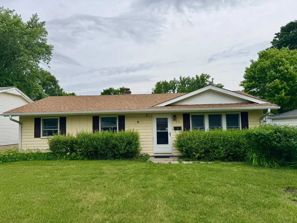 213 River Drive Dekalb IL 60115
