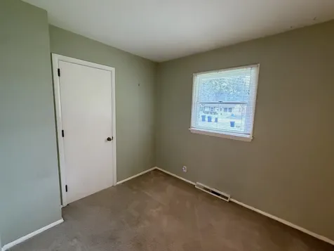 213 River Drive Dekalb IL 60115