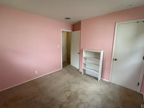 213 River Drive Dekalb IL 60115