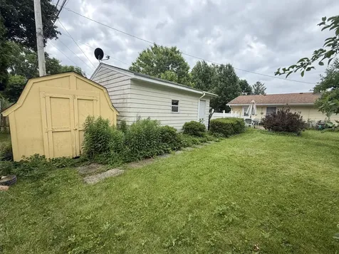 213 River Drive Dekalb IL 60115