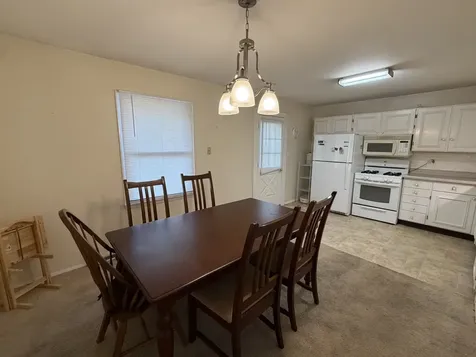 213 River Drive Dekalb IL 60115