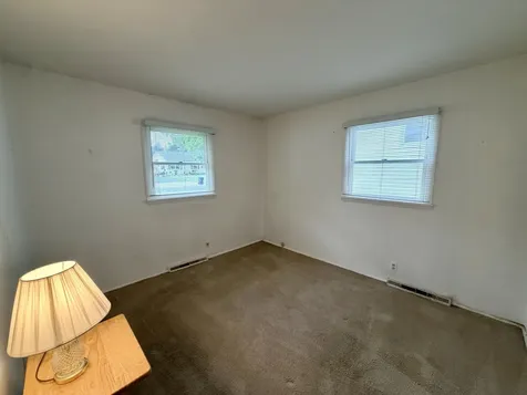 213 River Drive Dekalb IL 60115