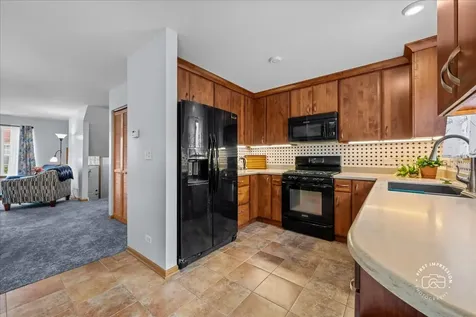 1637 Orchard Court West Chicago IL 60185