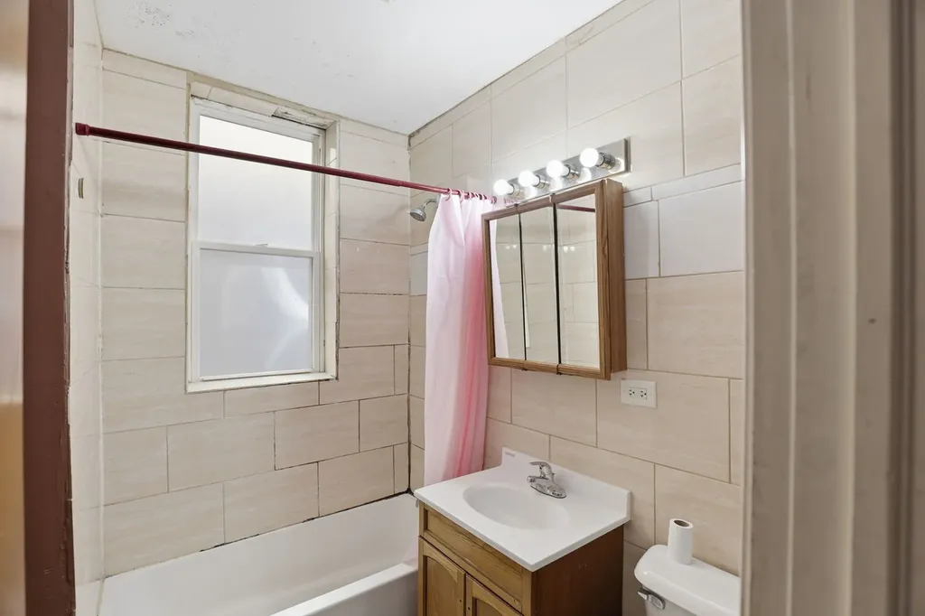 4937 West Huron Street Chicago IL 60644