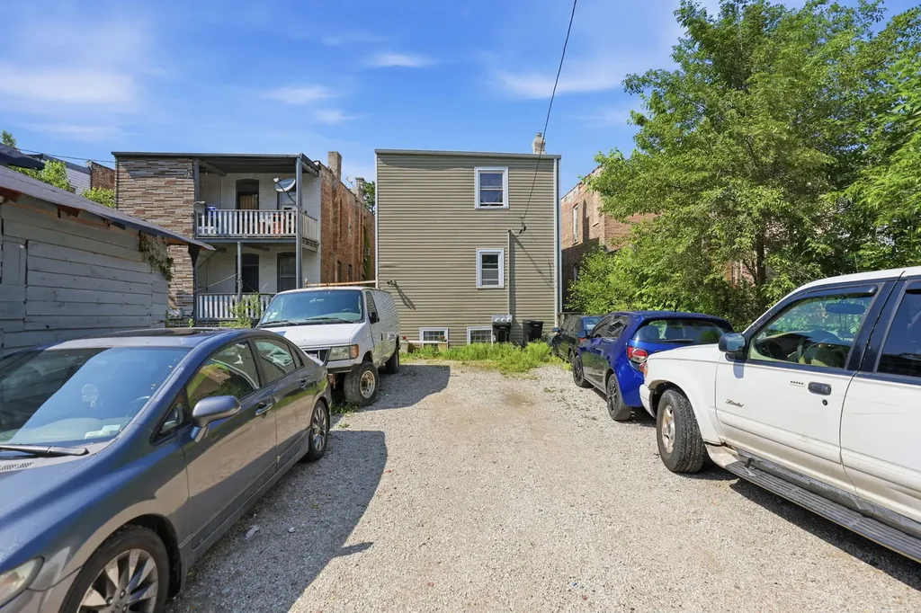 4937 West Huron Street Chicago IL 60644