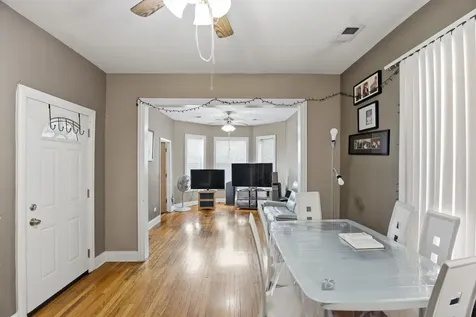 4937 West Huron Street Chicago IL 60644